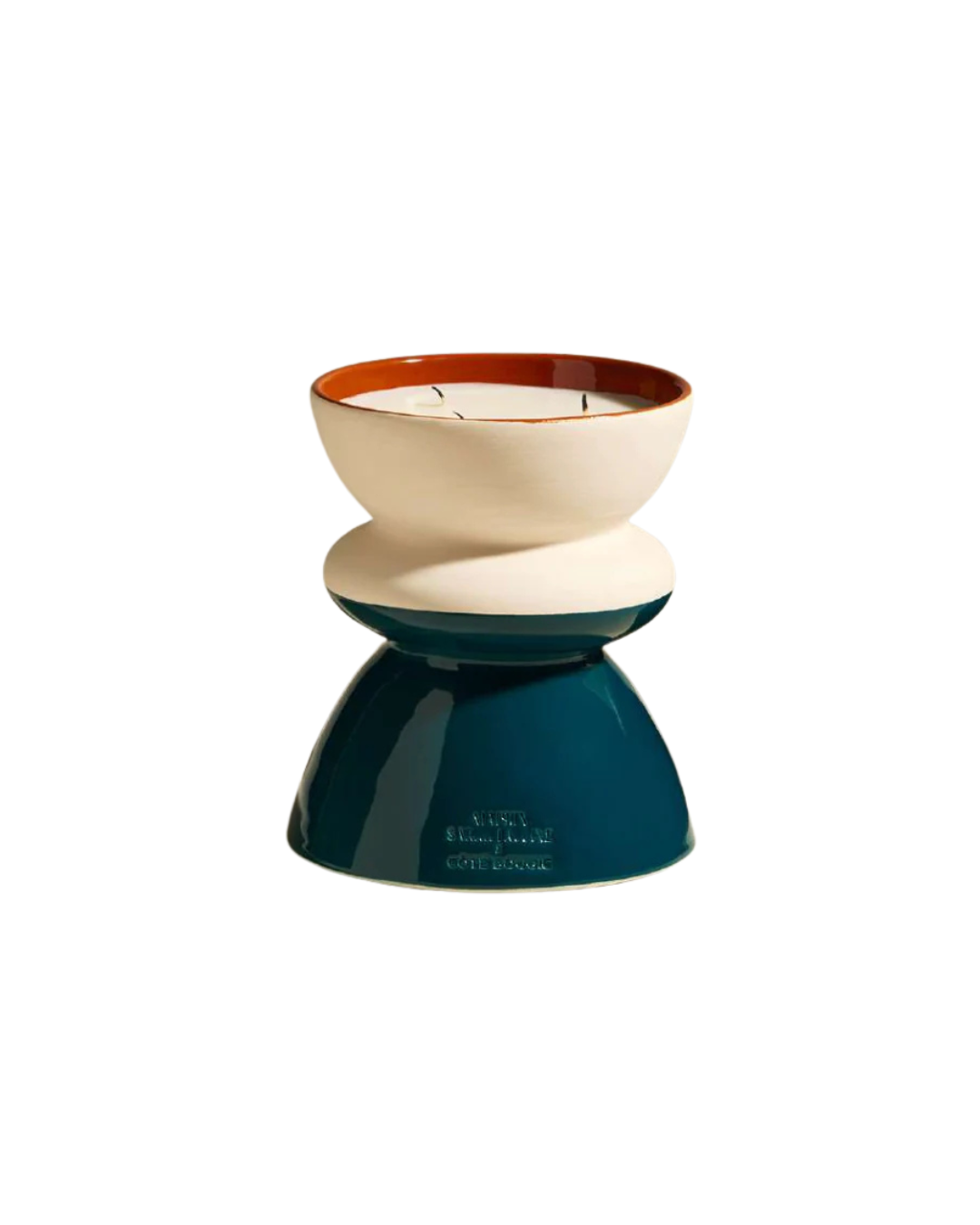 Bougie Tamtam Bicolore de Côté Bougie x Maison Sarah Lavoine, alliant élégance et design moderne avec ses couleurs contrastées pour apporter une touche chaleureuse à votre intérieur.