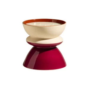 Bougie Tamtam Blanc/Carmin avec senteur figue, design bicolore élégante de Sarah Lavoine.