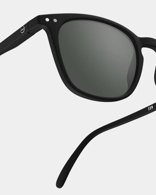 Lunettes de soleil SUN noires - protection UV 100% - style moderne