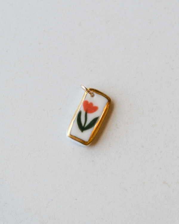 Médaillon Coquelicot en porcelaine blanche et or 14k fait main