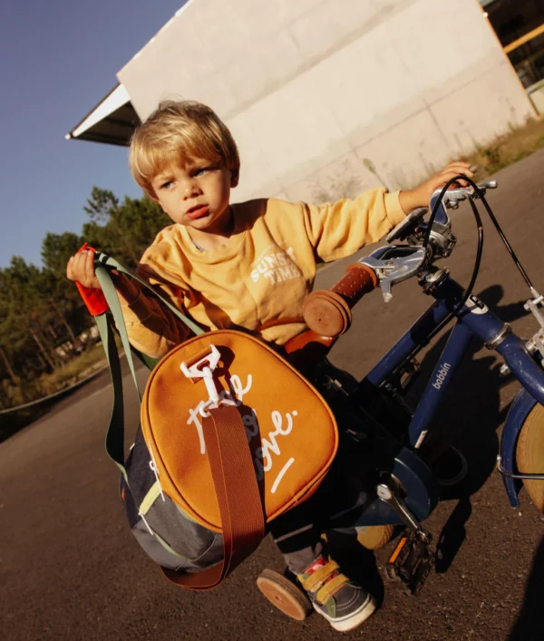 Sac de sport enfant Mini Marine en tissu recyclé, avec bandoulière ajustable, anses et poche chaussures
