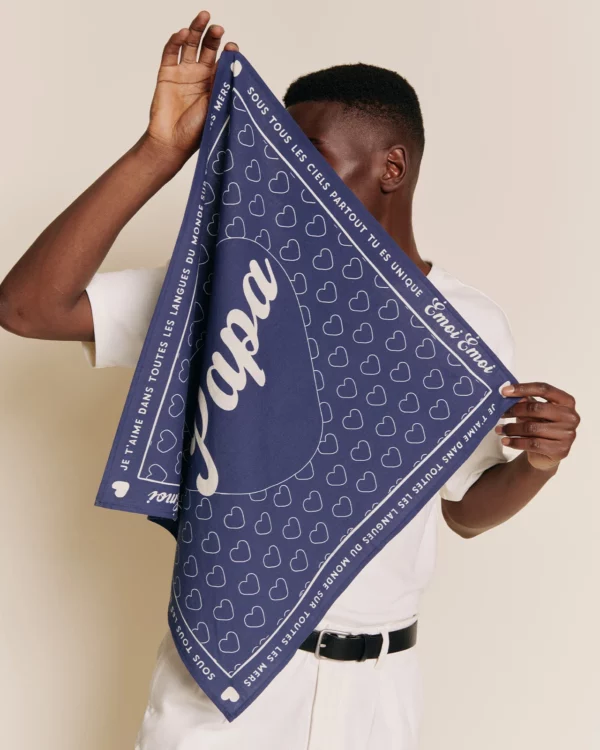 Bandana "Je t'aime Papa" Charbon, 100% coton avec poème exclusif, motif unique.
