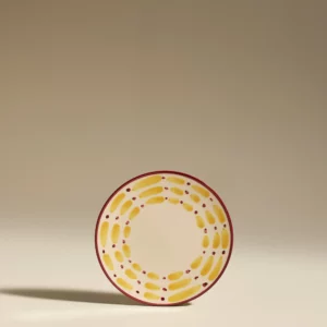 Assiette à dessert Aura Carmin en céramique peinte à la main, 22 cm, fabriquée au Portugal.