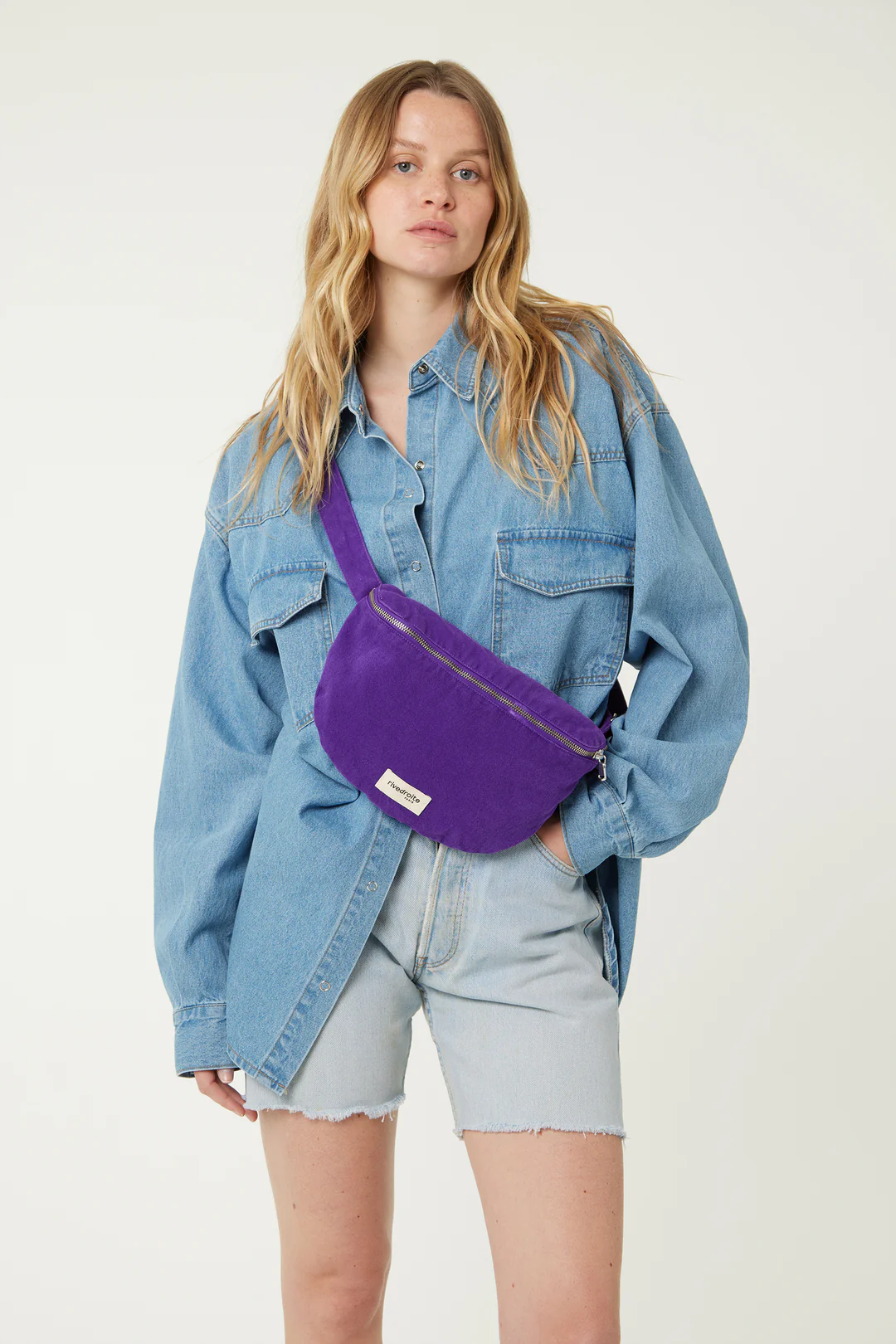 Sac banane Custine en sergé de coton Malibu Purple avec anse ajustable et zip argenté