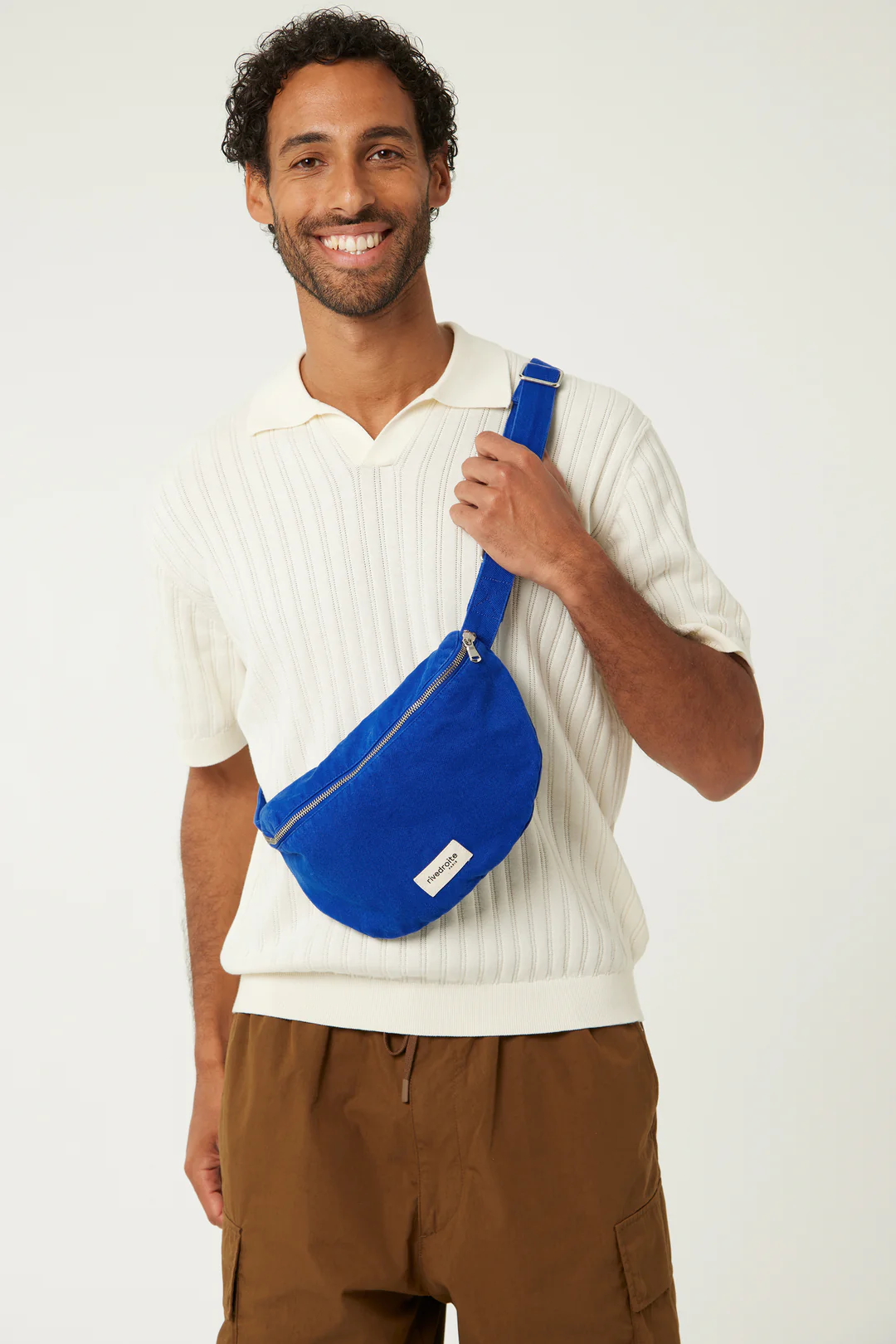 Sac banane Custine en sergé de coton Venice Blue avec anse réglable et zip argenté