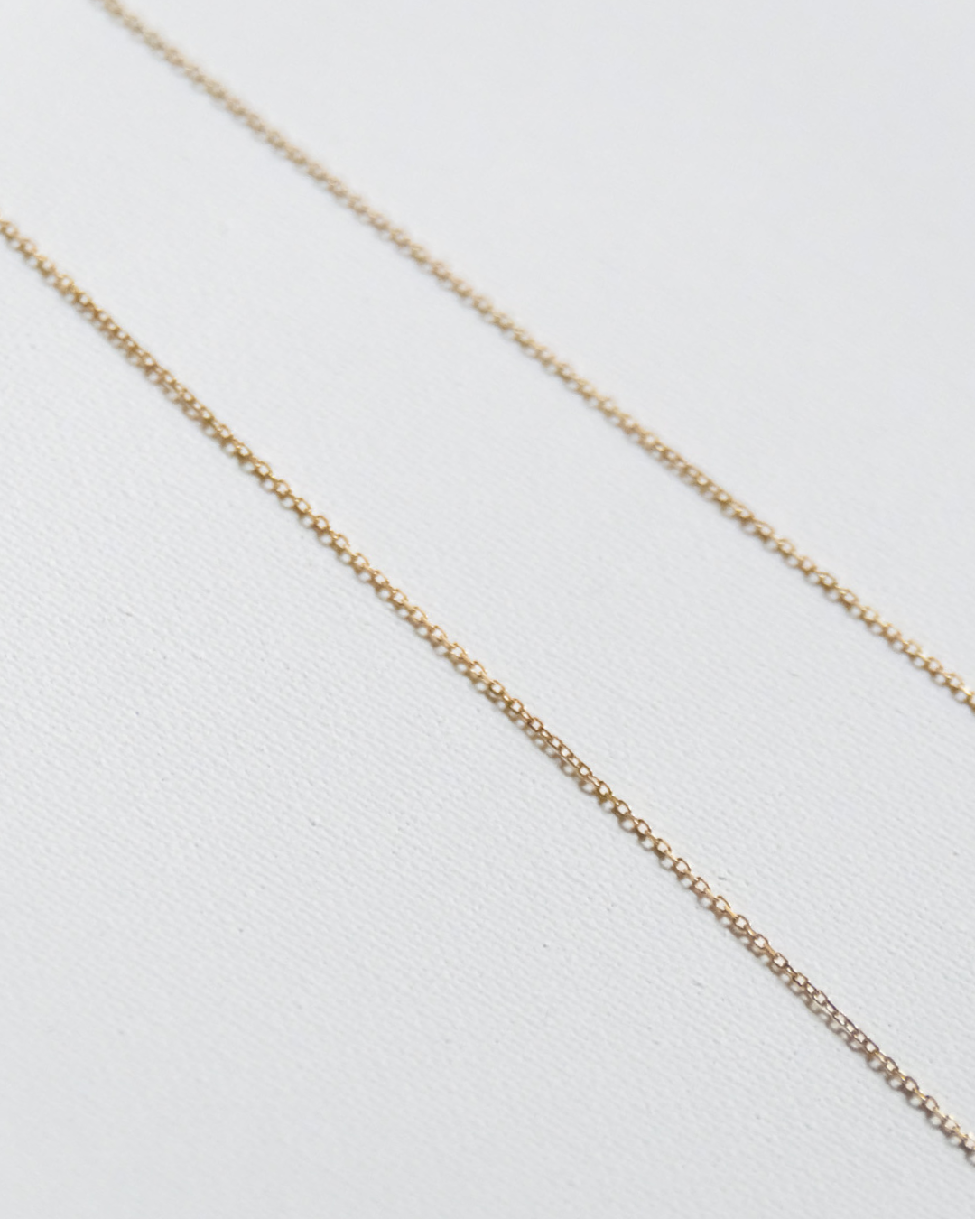 Chaîne fine en or 18 carats – 45 cm