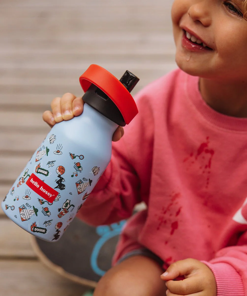 Gourde isotherme enfant Dunk 350 ml en acier inoxydable, avec anse, paille, base antidérapante et design coloré