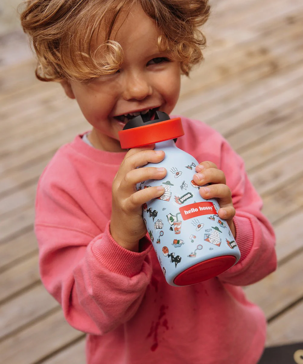 Gourde isotherme enfant Dunk 350 ml en acier inoxydable, avec anse, paille, base antidérapante et design coloré