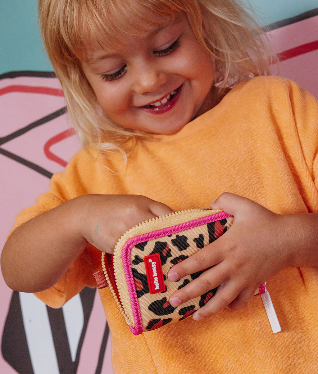 Porte-monnaie enfant imprimé léopard, tissu déperlant recyclé, avec fermeture zippée et double compartiment