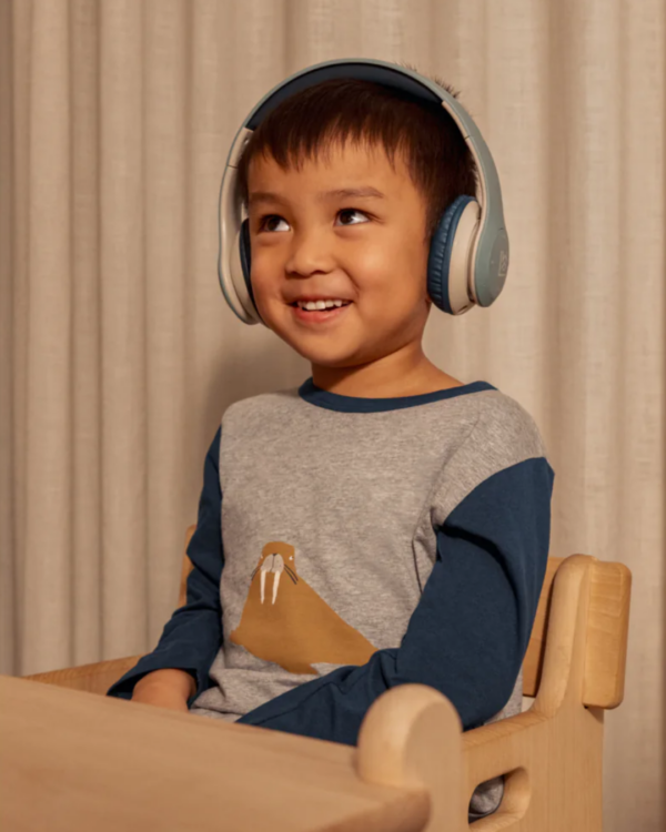Casque audio sans fil pour enfant QUINN –pliable, avec limite sonore 85 dB et coussinets rembourrés.