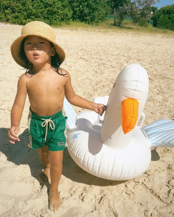 Bouée gonflable mouette pour enfants de Sunnylife avec poignées et PVC sans phtalate