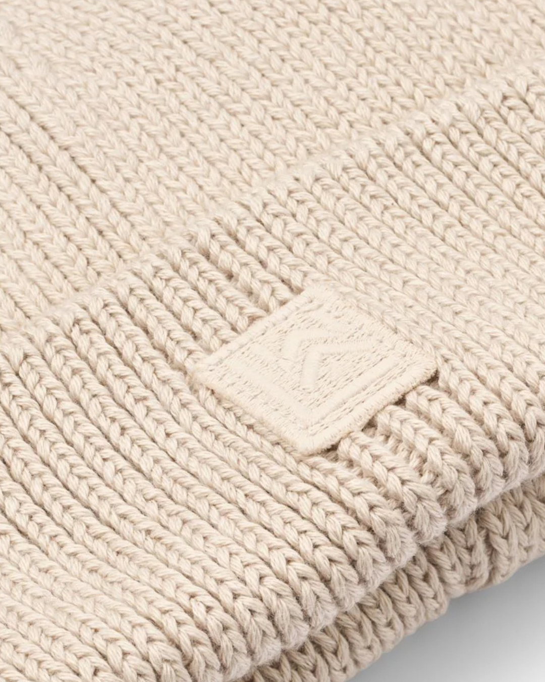 Bonnet beige en coton bio GINA pour bébé 6/9 mois avec petites oreilles mignonnes