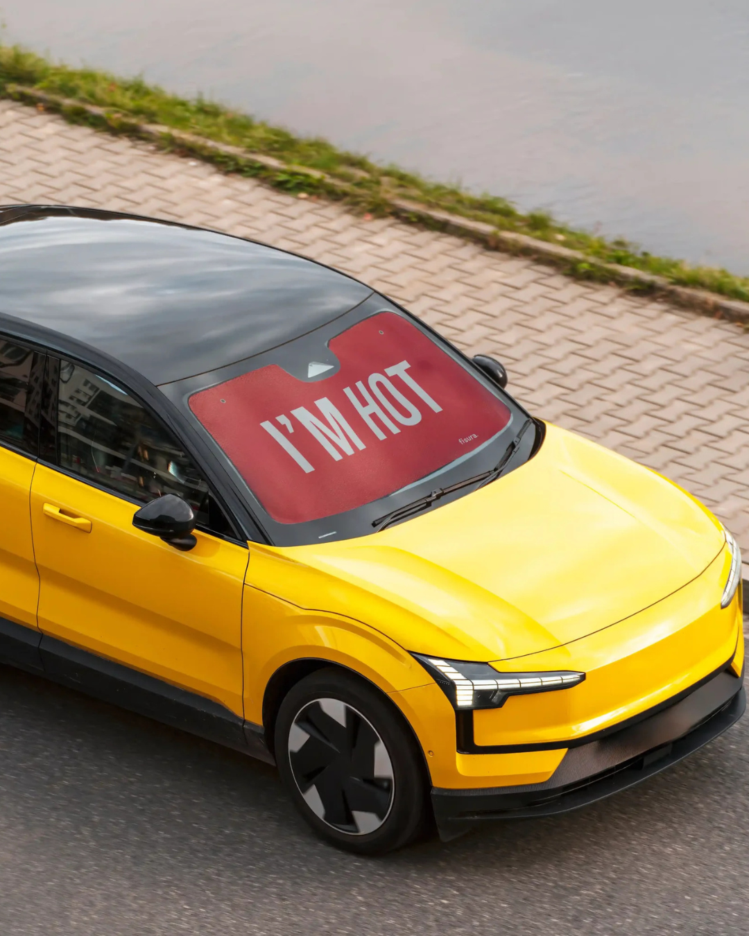 Parasol Voiture “I’m Hot” – Rouge | Protégez votre habitacle avec style et humour