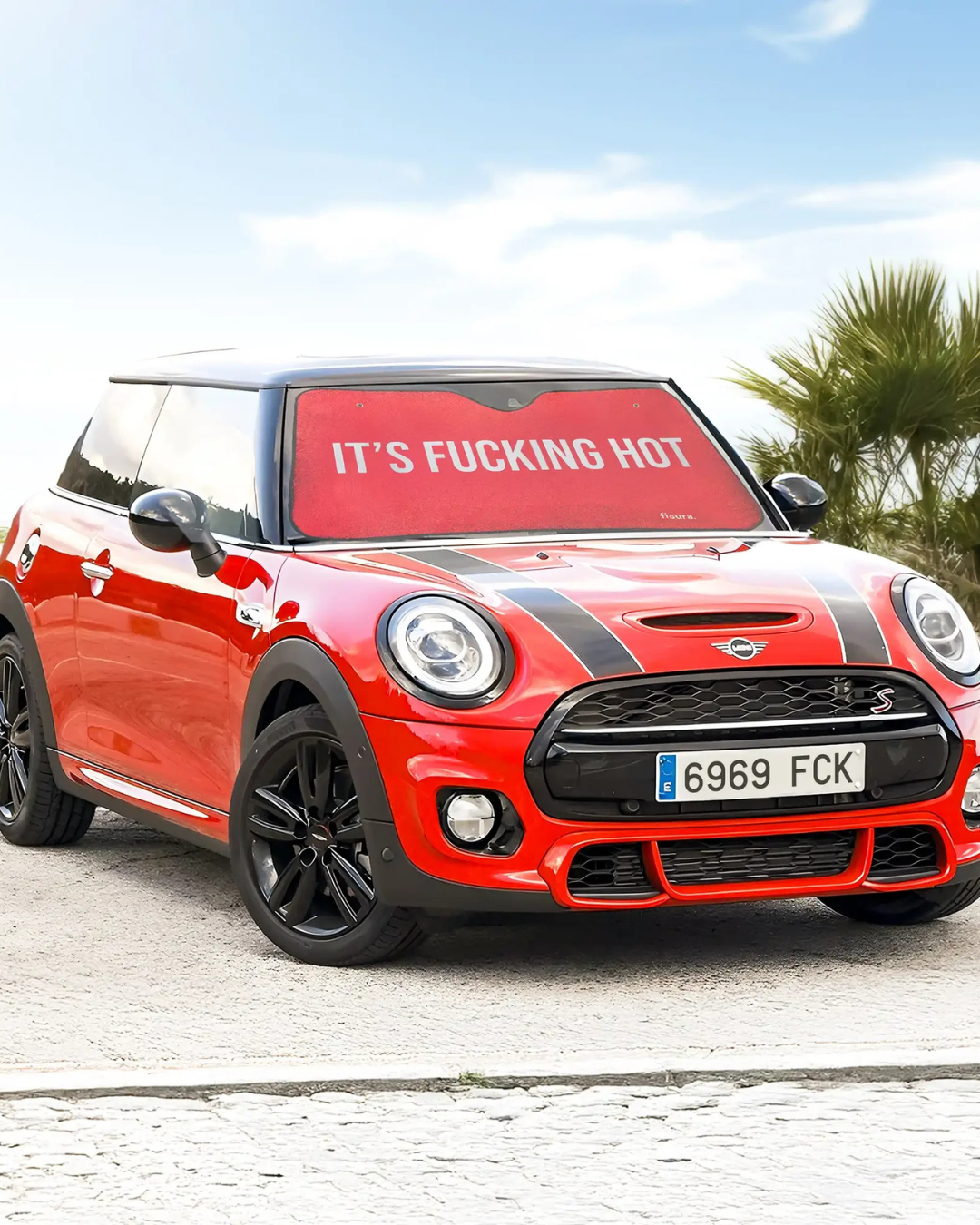 Parasol Voiture “It’s Fucking Hot” – Rouge | Protection anti-chaleur avec une bonne dose d’humour
