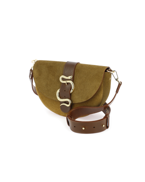 Sac demi-lune Le Gabie Crush Bi-Matière Tobacco & Nutella en cuir porté en bandoulière.