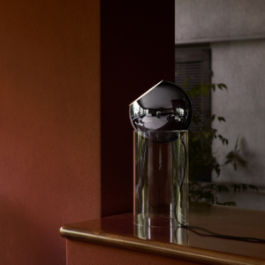 Lampe à poser Topan VP14 en acrylique avec globe chrome, design Verner Panton, luminaire sculptural certifié CE & UKCA