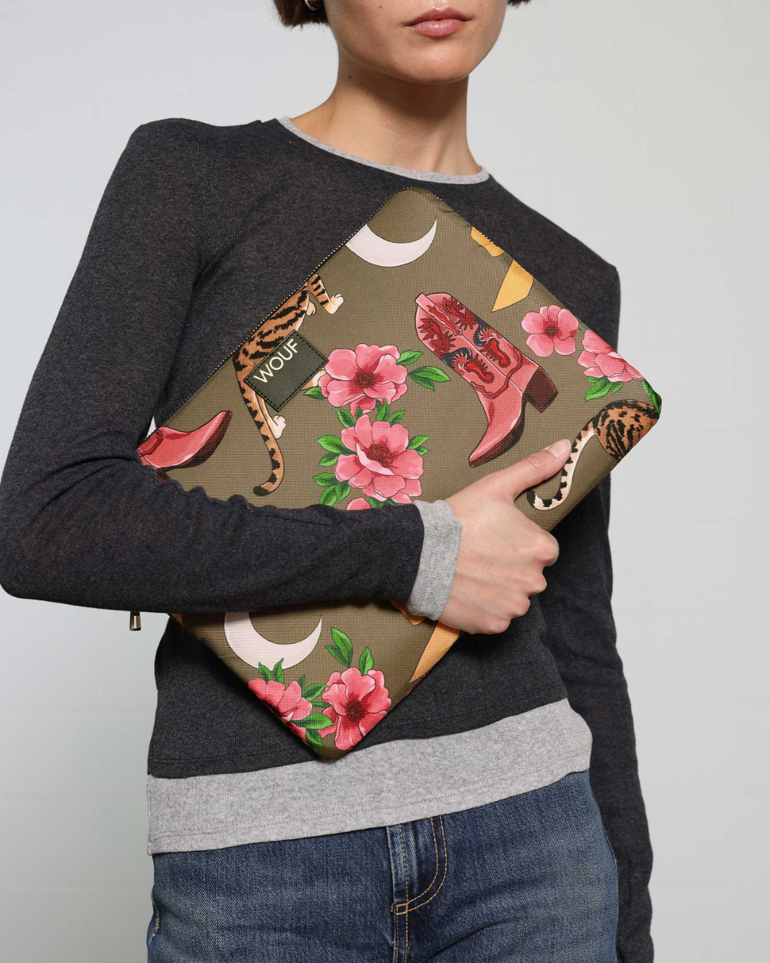 Pochette d’ordinateur Rodeo kaki en tissu recyclé pour MacBook et PC 15-16 pouces, housse écologique et déperlante.