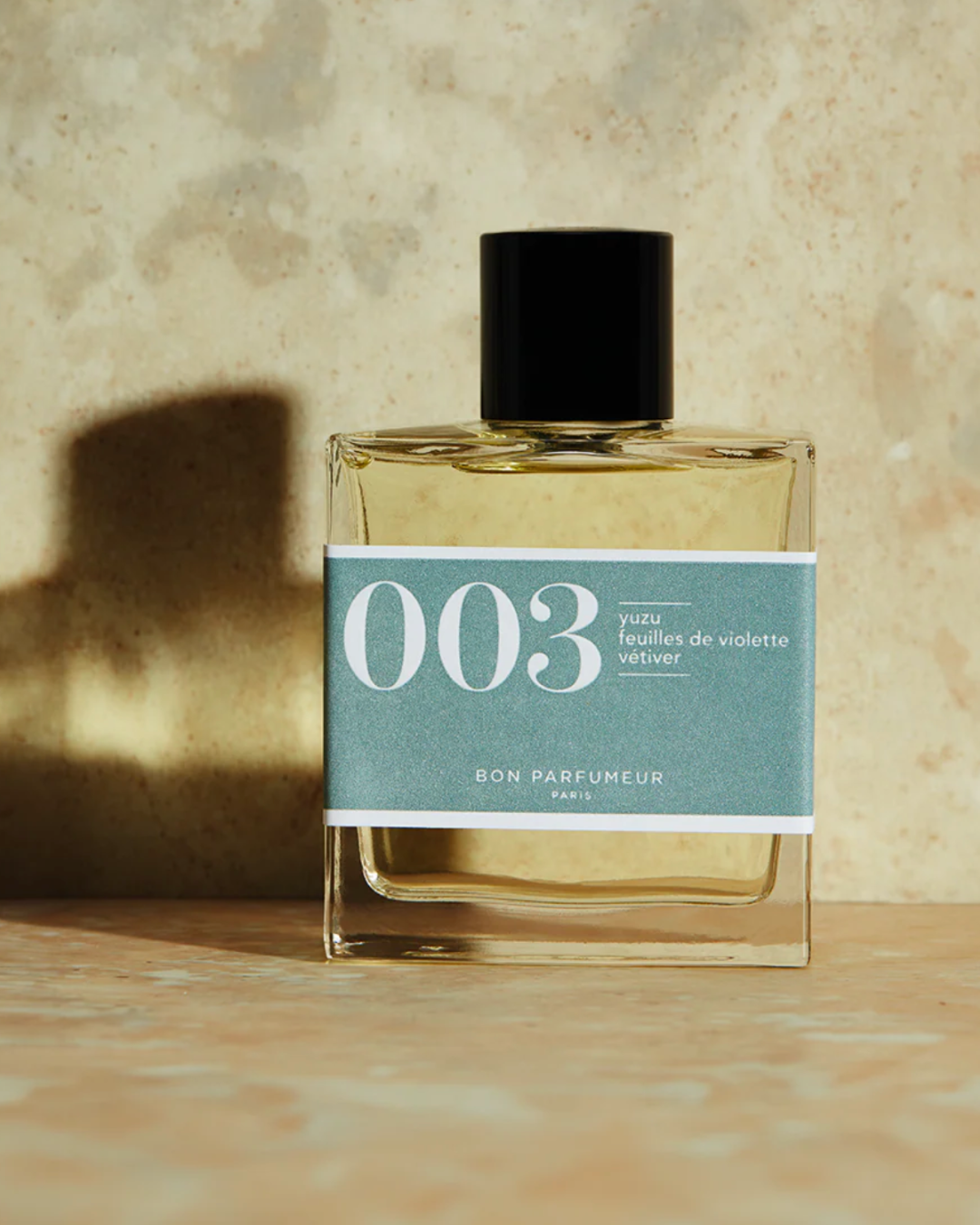Eau de parfum Bon Parfumeur 003 – Yuzu, Feuilles de Violette et Vétiver, flacon 30 ml, parfum frais et moderne aux agrumes.