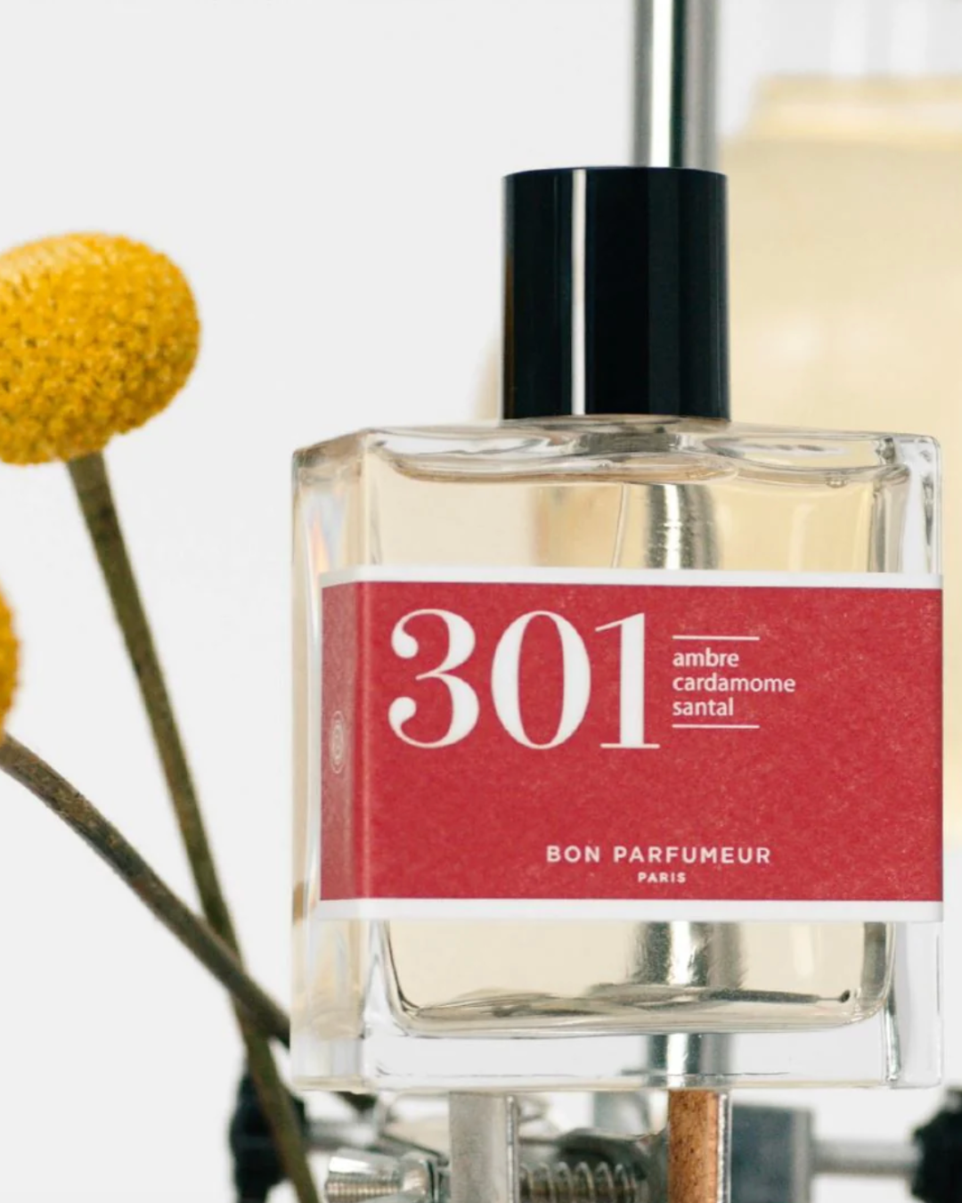 Eau de parfum Bon Parfumeur 301 – Santal, Ambre et Cardamome, flacon élégant parfum mixte épicé et boisé.