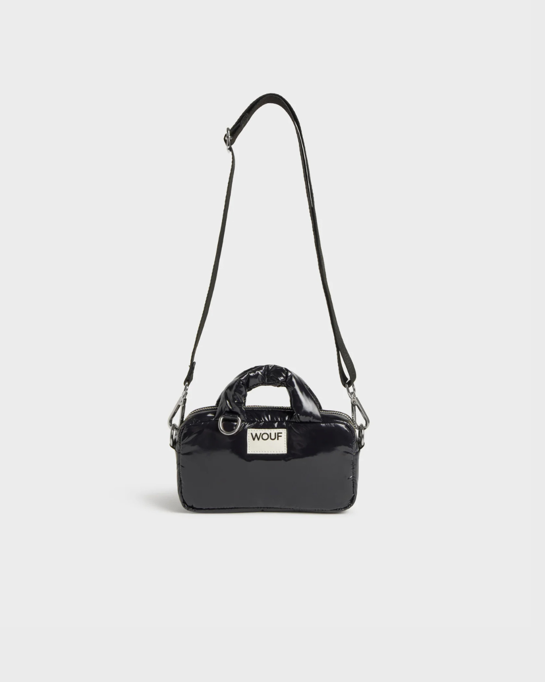 Mini sac Nuit Glossy Noir en tissu recyclé – petit sac brillant, déperlant et pratique avec bandoulière réglable et amovible