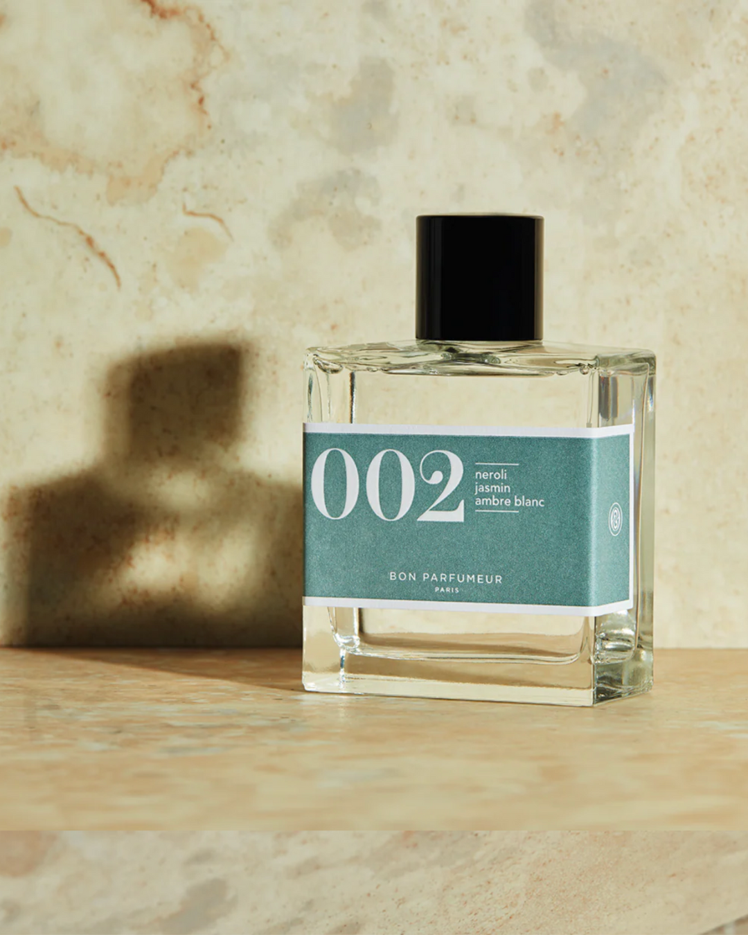 Eau de parfum Bon Parfumeur 002 – Néroli, Jasmin, Ambre blanc, flacon 30 ml, parfum mixte floral et lumineux.