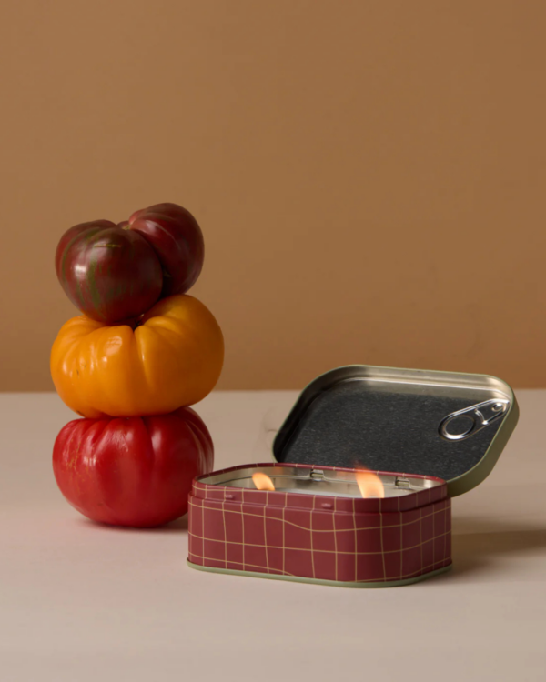 Bougie Bistro Métal parfum Tomate Ancienne en étain, collection culinaire décorative.