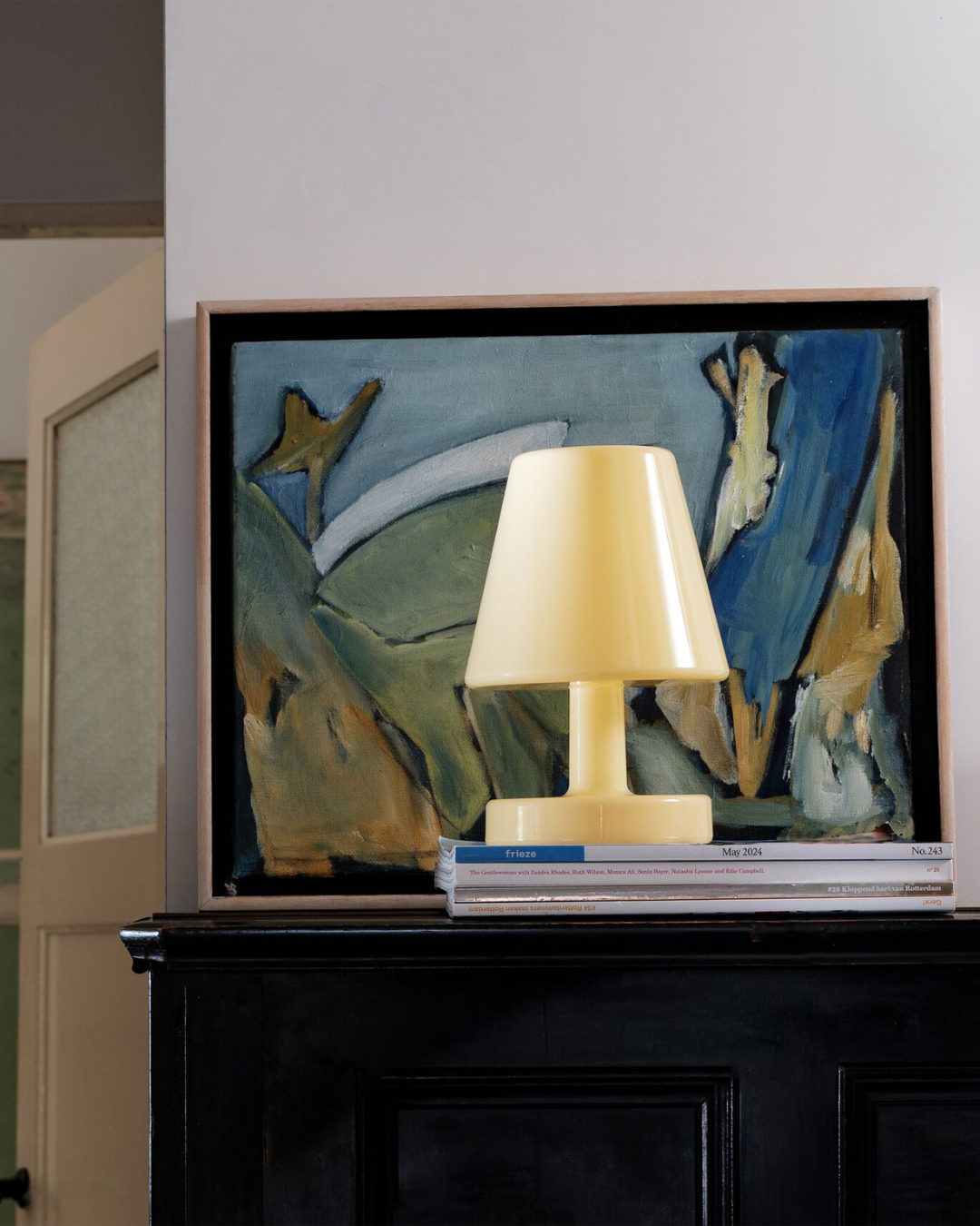 Lampe Edison The Ambiance Soft Yellow sans fil, design pastel jaune et lumière réglable
