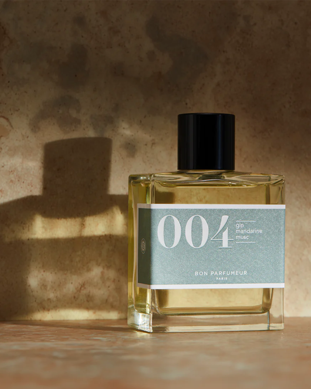 Eau de parfum Bon Parfumeur 004 – Gin, Mandarine et Musc, flacon 30 ml, cologne fraîche et vivifiante fabriquée en France.