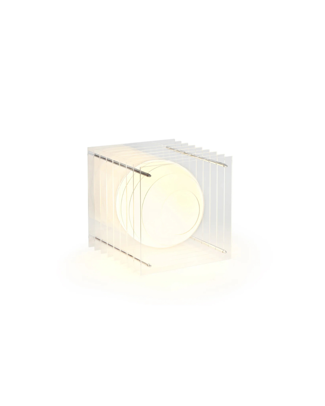 Lampe à poser LOP carré transparente en acrylique, acier inoxydable et verre opale mat, design moderne avec ampoule LED incluse.