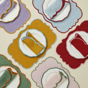 Assiette plate Bitossi Home en pierre de fer avec bordure rouge, diamètre 20,9 cm – design italien élégant et intemporel.