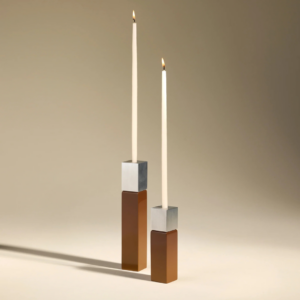 Bougeoir Oscar Grand Havane en aluminium brossé et MDF laqué, design Maison Sarah Lavoine, fabrication artisanale vietnamienne