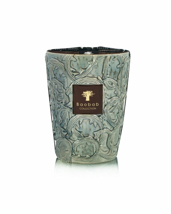 Bougie Baobab Brame Sylvanus Max 24 en céramique émaillée verte céladon et chocolat, décor bois de cerf, parfum bergamote, absinthe et patchouli d’Indonésie.