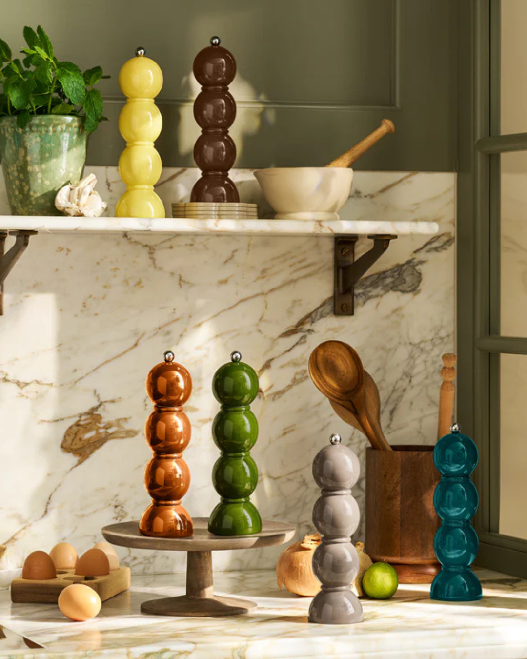 Moulin Addison Ross laqué khaki en bois Rubberwood durable avec mécanisme en céramique et boutons interchangeables S et P