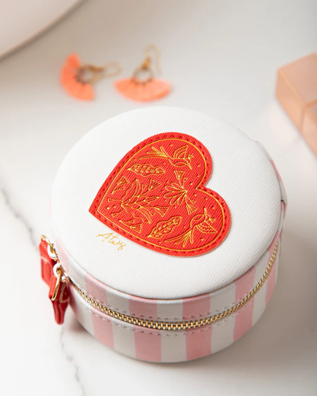 Boîte à bijoux ronde rose rayée avec cœur rouge, en cuir PU – All the Ways to Say