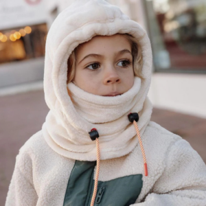 Cagoule Warmy Cream en polaire pour bébé et enfant avec liens ajustables – accessoire hiver doux et chaud dès 9 mois