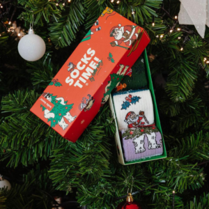 Pack de chaussettes de Noël pour enfants et bébés en coton biologique avec motifs festifs dans un coffret cadeau