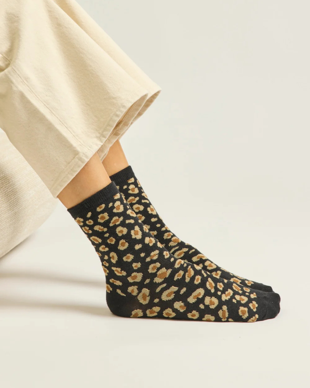 Pack de 3 paires de chaussettes femme glitters et léopard doré, en coton bio et fibres pailletées – tons champagne et noir.