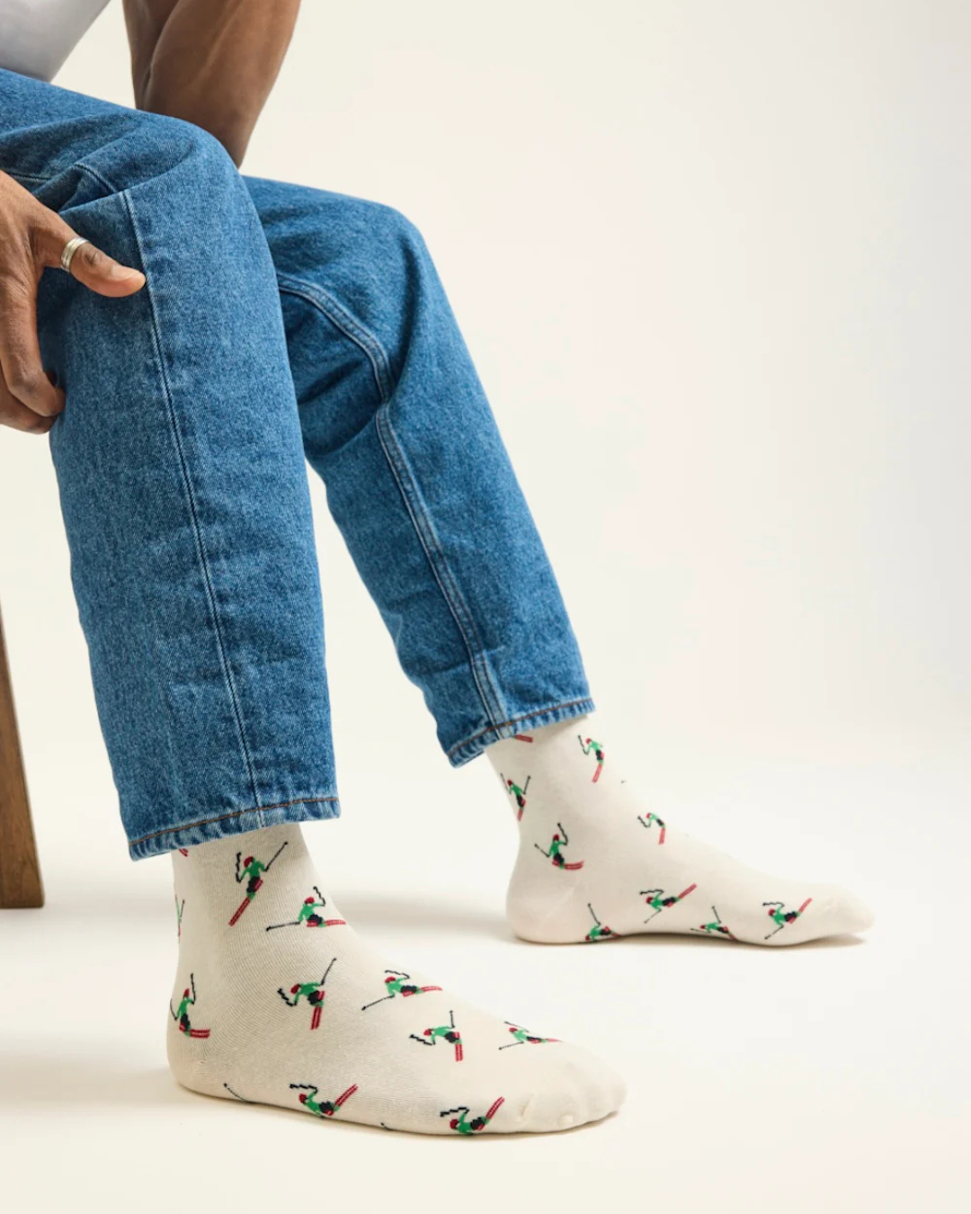 Pack de 3 paires de chaussettes homme en coton bio : sapin chiné, marine chiné et motif skieurs – chaussettes d’hiver confortables et durables.
