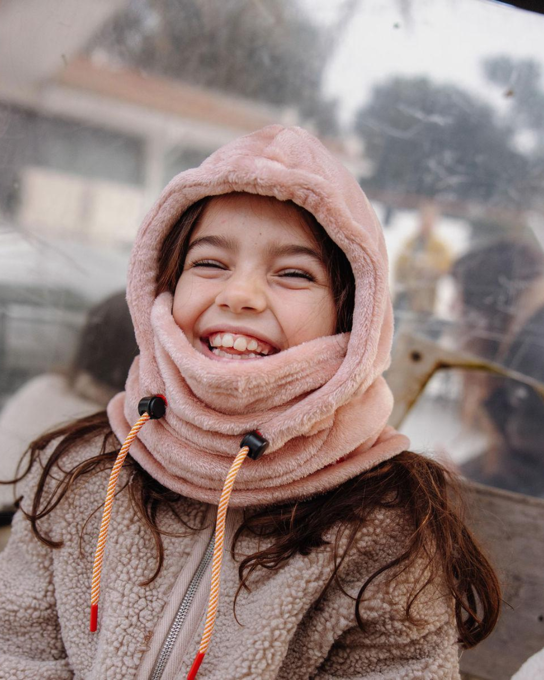 Cagoule Warmy rose pour enfant 2-5 ans en polaire douce, bien couvrante et ajustable