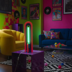 Lampe de table Andy bleu en acrylique design pop