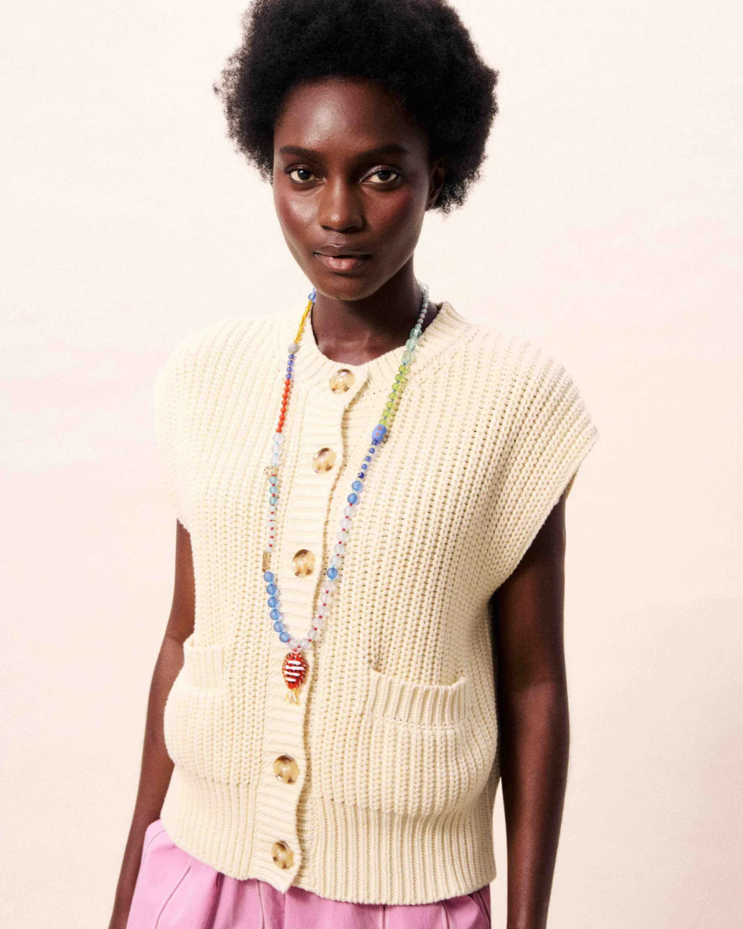 Cardigan Natalie sans manches coton bio avec boutons dorés