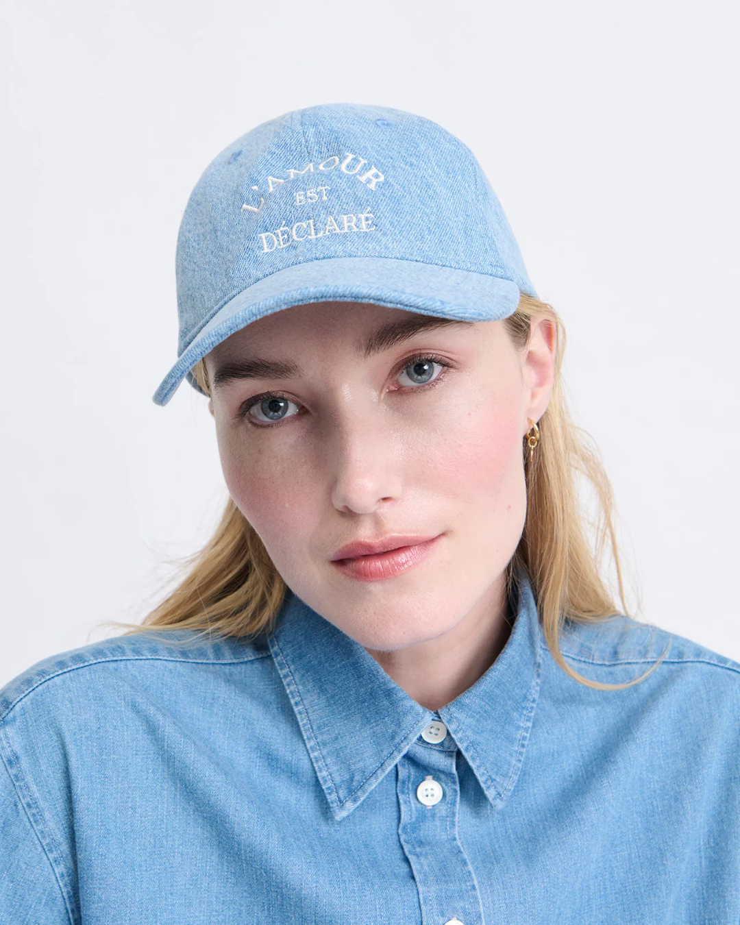 Casquette denim brodée L’amour est déclaré