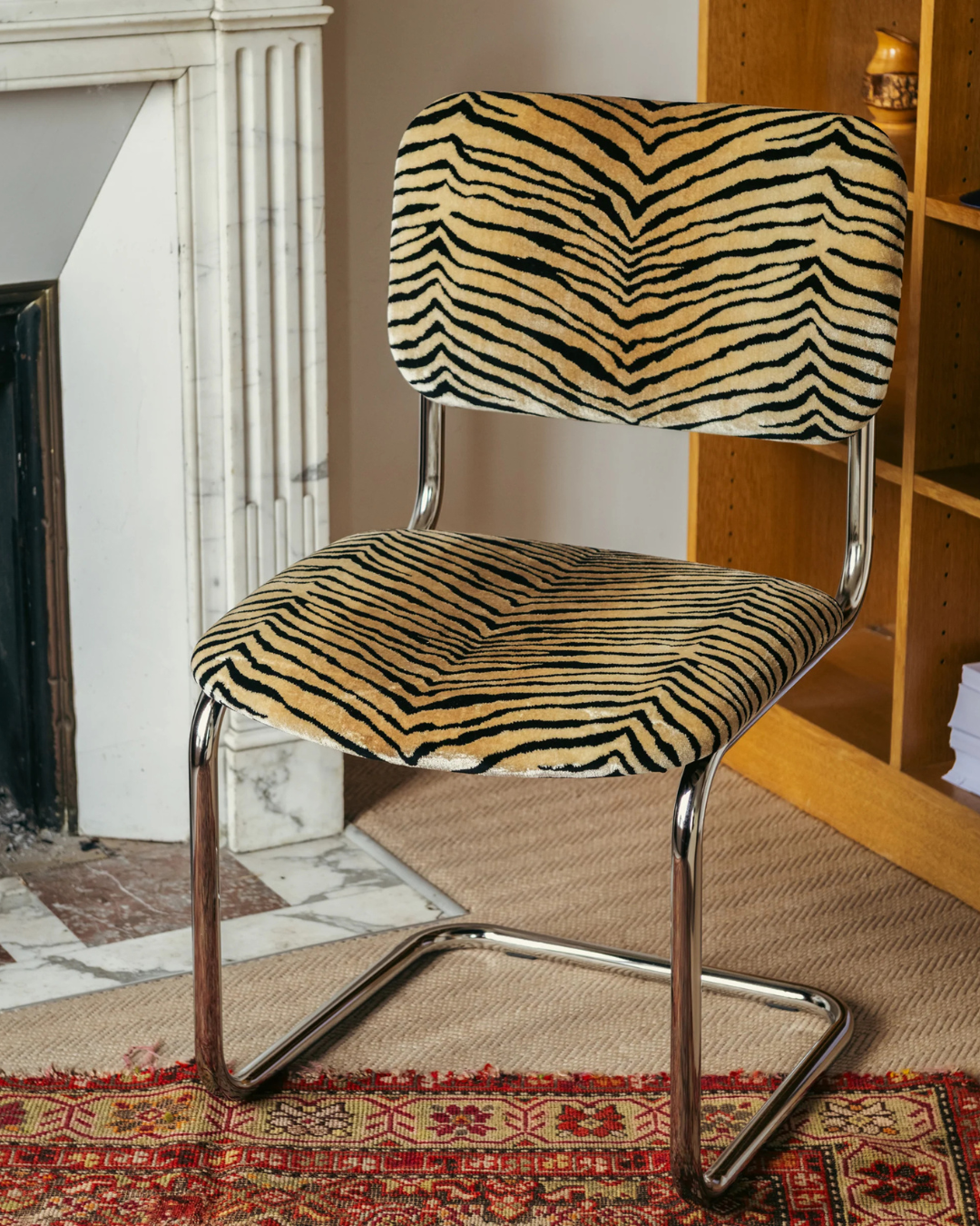 Chaise Classica velours motif tigre design italien