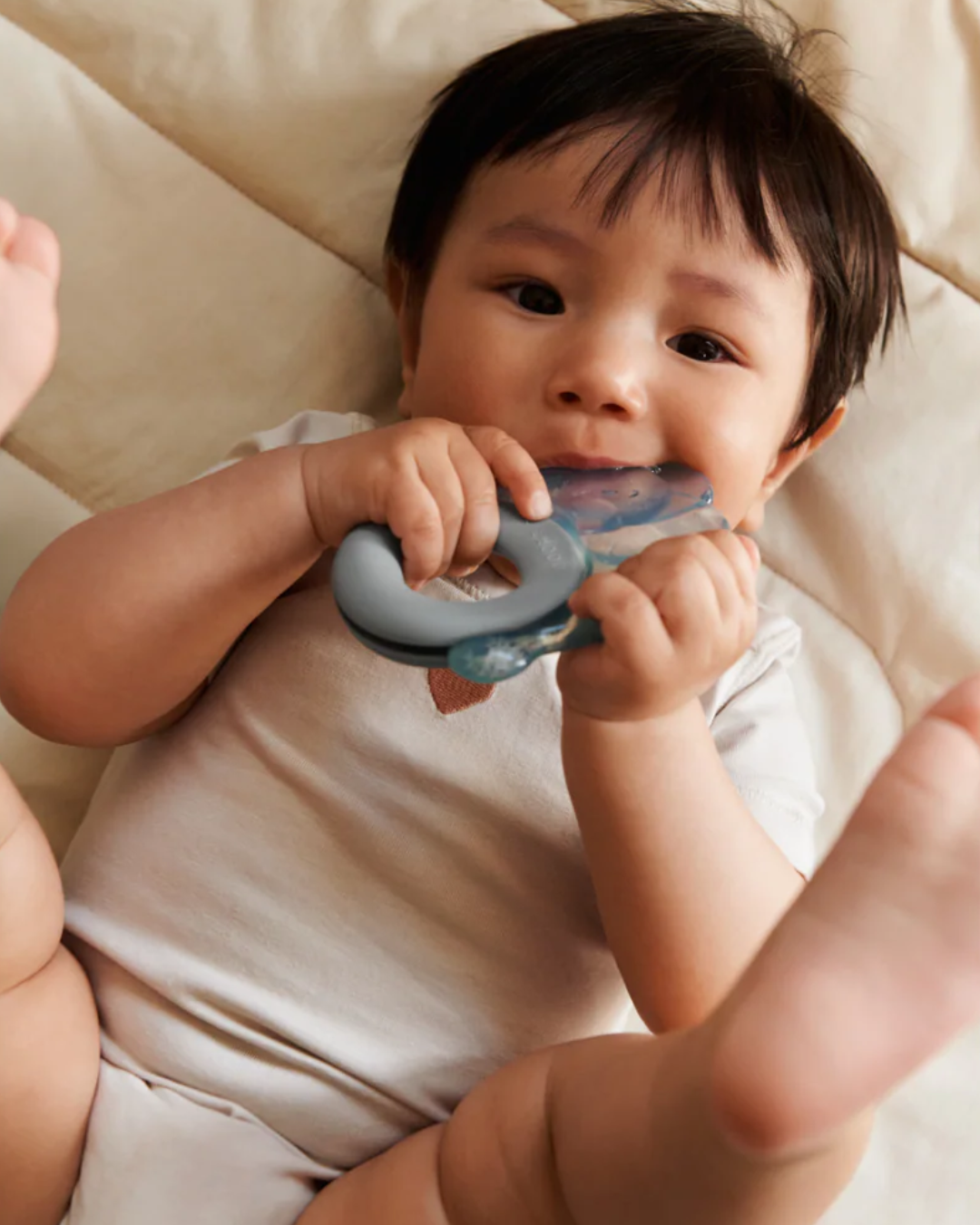 Anneau de dentition rafraîchissant bébé bleu forme éléphant