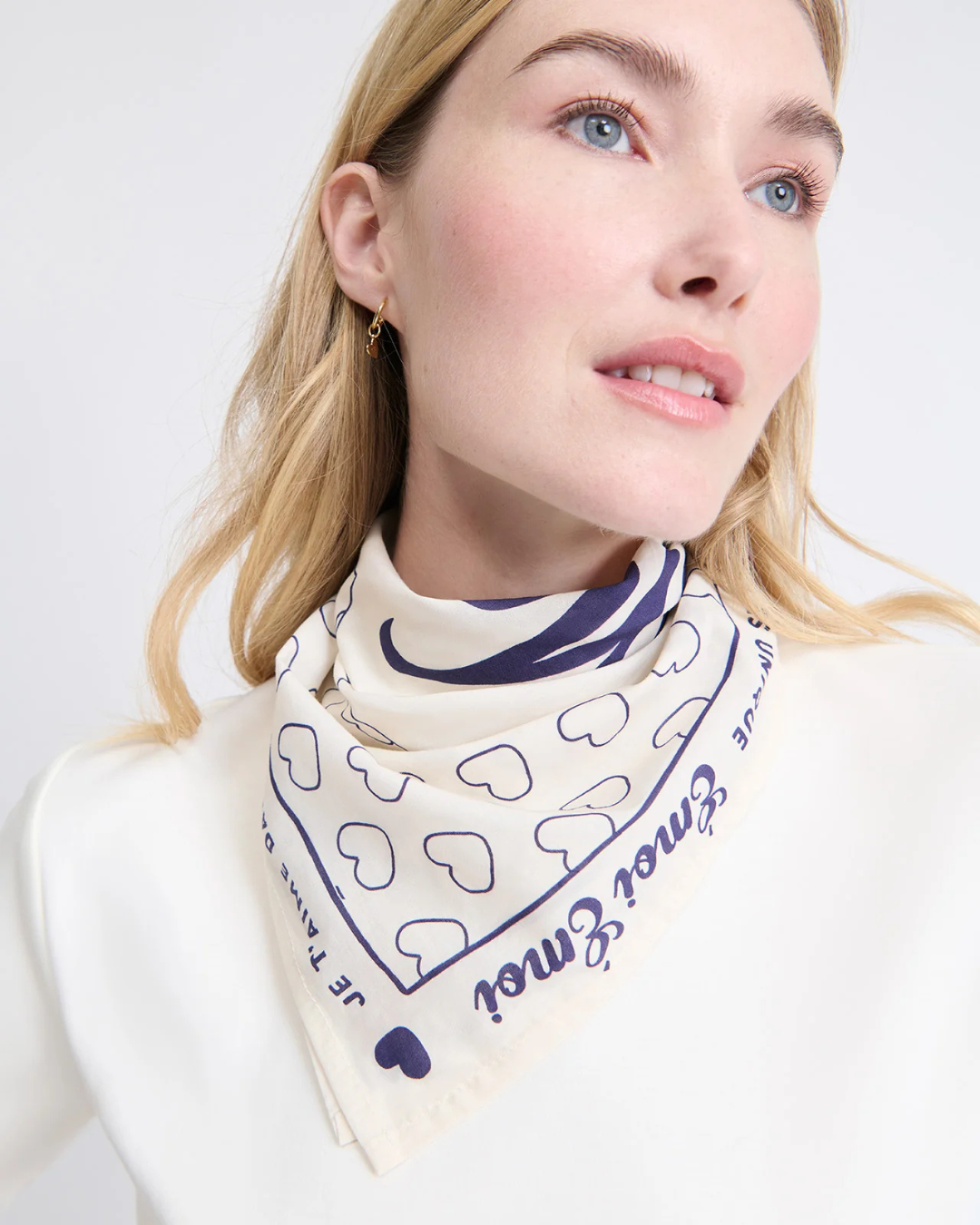 Bandana ivoire Je t’aime Mama en coton avec message poétique et motif imprimé