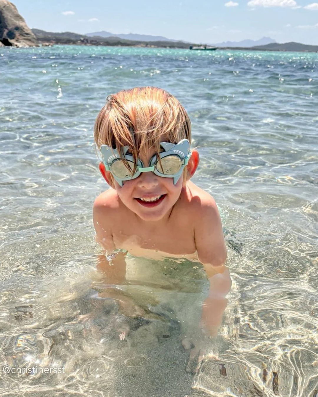 Lunettes de natation enfant Salty le Requin avec verres anti-buée et sangle ajustable