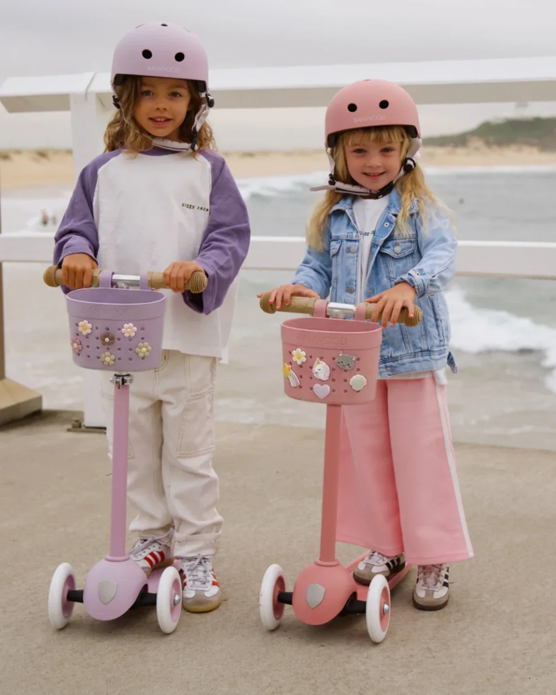 Pins décoratifs Banwood en caoutchouc recyclé pour personnaliser un panier Pin & Ride.