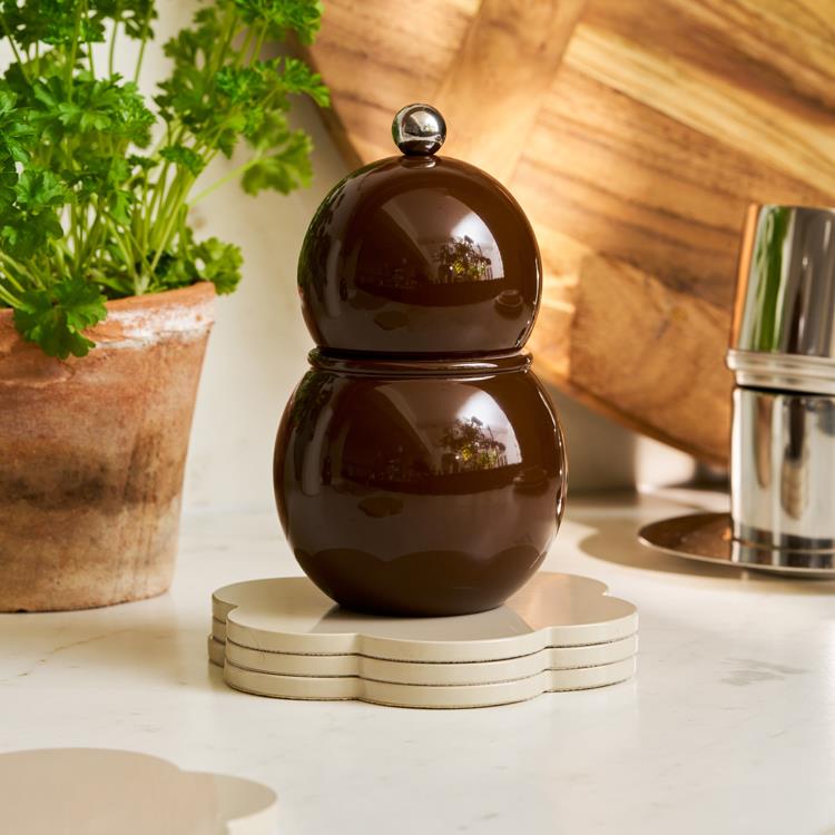 Moulin sel poivre Chubbie chocolat Addison Ross en situation