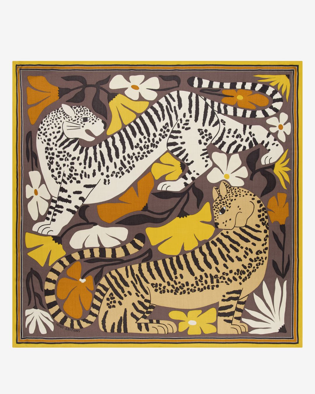 Carré 100 Pantéo Mordoré Inoui Editions en soie et modal 100 × 100 cm avec imprimé artistique exclusif.