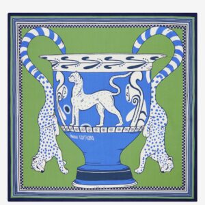 Carré de soie Collectionneur Vert Inoui Editions 55 × 55 cm avec imprimé artistique exclusif en 100 % soie.